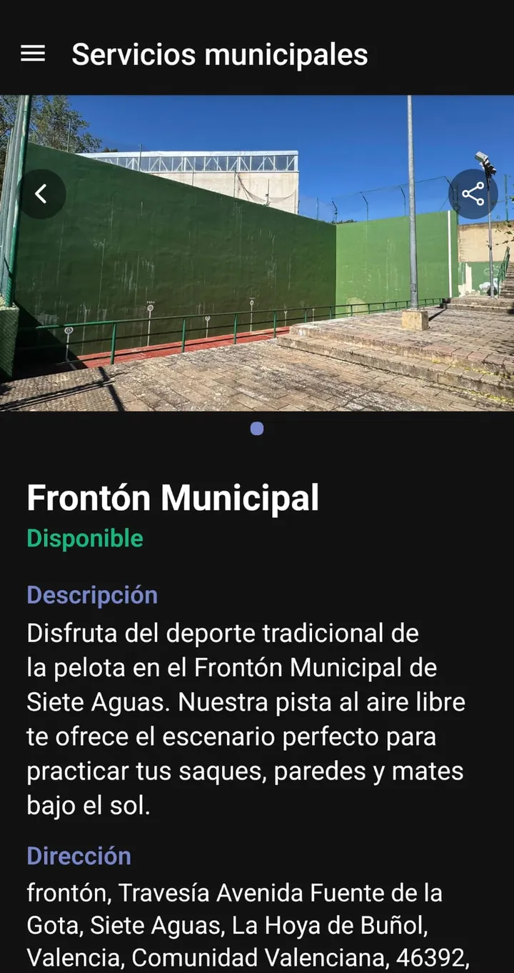 Ficha del Frontón Municipal de Siete Aguas en la app, con su descripción y dirección