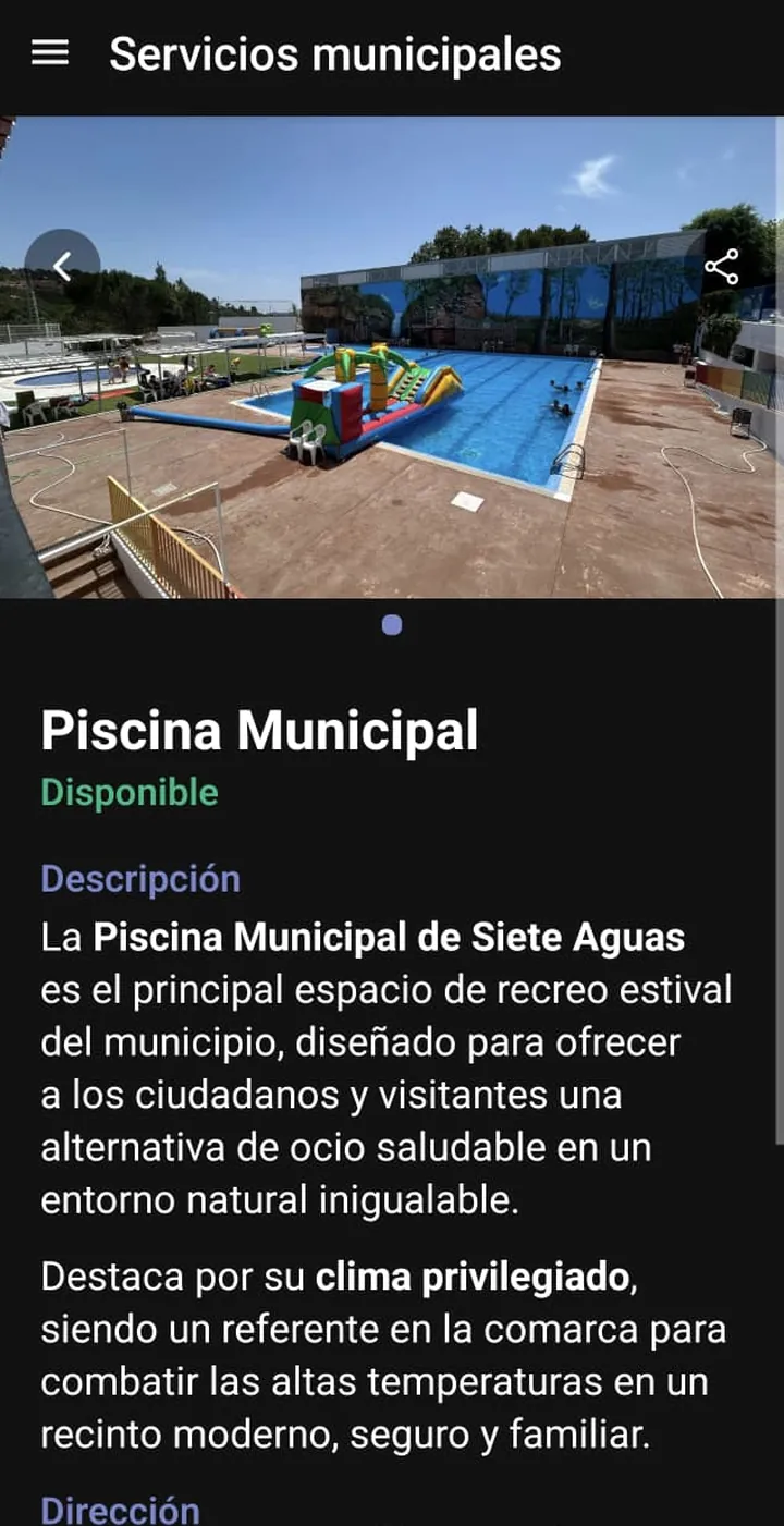 Ficha de la Piscina Municipal de Siete Aguas en la app, con su foto, descripción y dirección